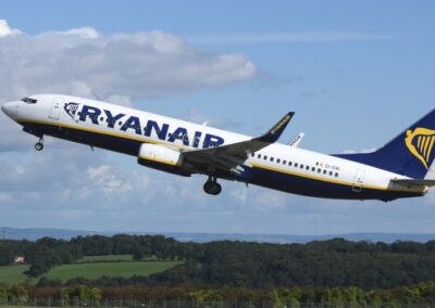 Codici: Ryanair nega i rimborsi ai passeggeri delle aree rosse e arancioni